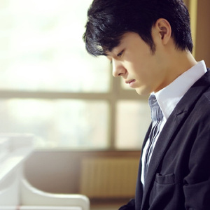 男人与老妓女人做爱
